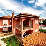 Mistral-4 By Interhome Appartamento