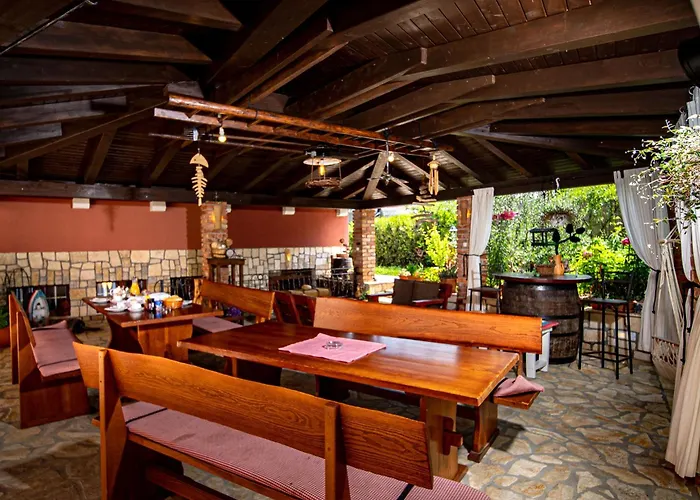 Mistral-4 By Interhome