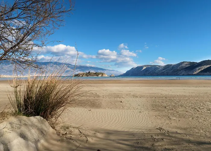 Mistral-4 By Interhome Lopar