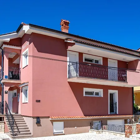 Mistral-4 By Interhome *