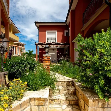 Mistral-4 By Interhome Apartament