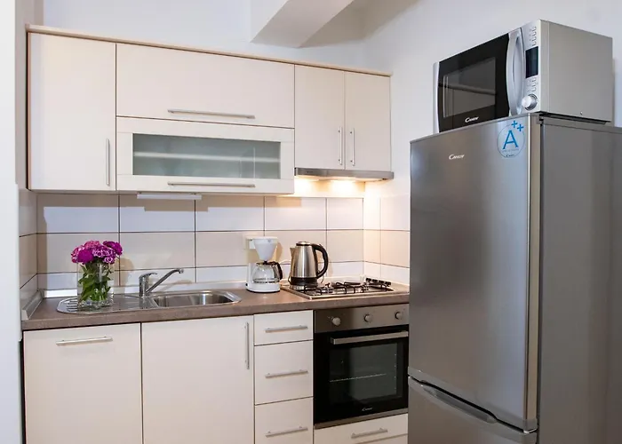 Mistral-4 By Interhome * Lopar