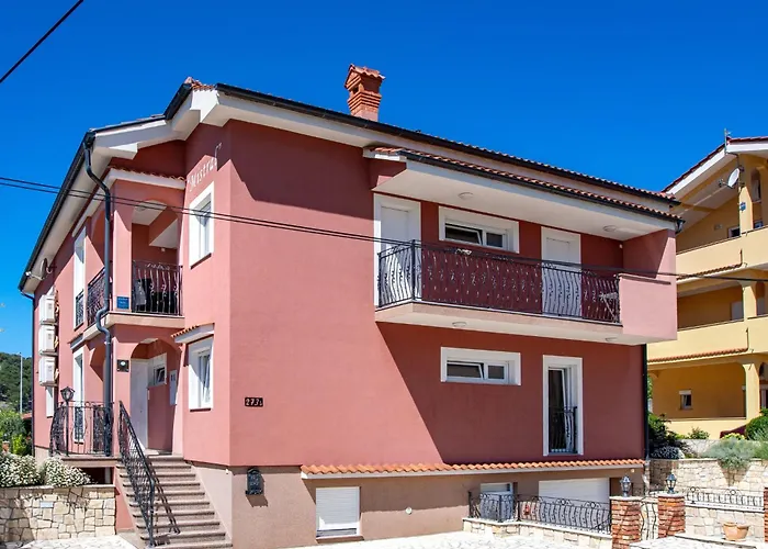 Mistral-4 By Interhome *